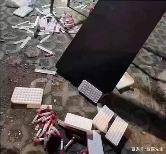 上海普陀一核酸点被砸，涉事男子已被行政处罚，他为何会有如此举动？