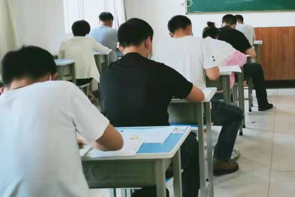 2022年全国理科状元第一名