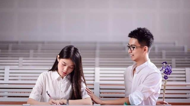 结婚3年我发现丈夫出轨，他净身出户还给300万，我赚了吗？