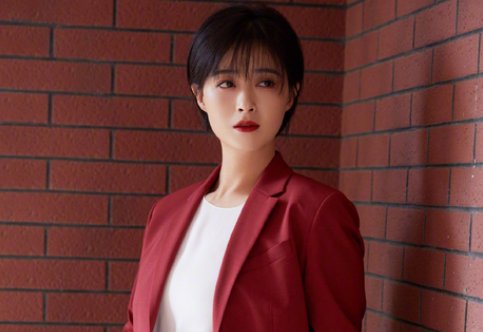 王凯高调宣布结婚，蒋欣只用了几个字霸气回应，估计王凯要慌了，说了啥？