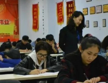 教育部再次发布高考提醒，考生们在考试前应当注意什么？