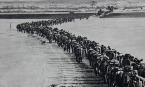 朝鲜战争爆发的起因经过结果是什么？