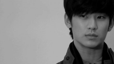 如何评价金秀贤主演的电影《REAL》（《真实》）？