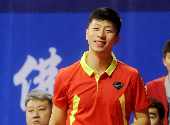 张继科还没退役为什么没去东京？樊振东马龙谁能夺冠？