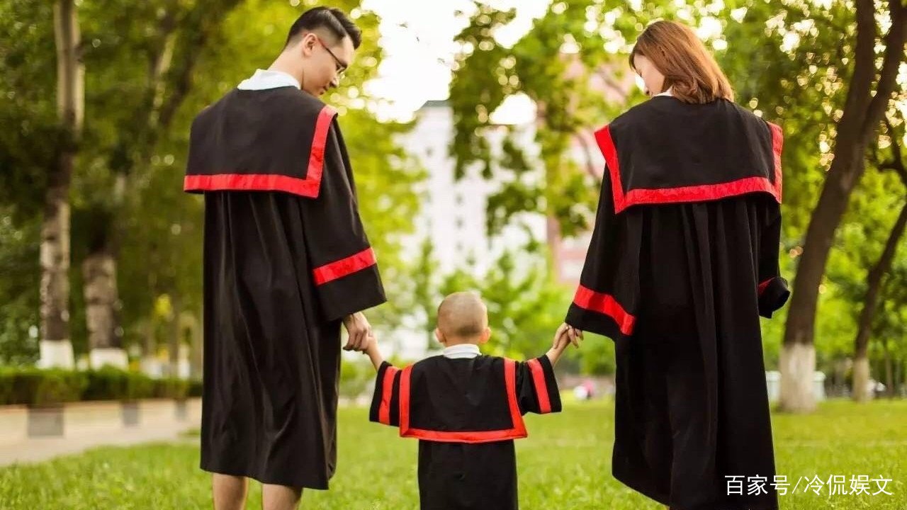 德国数学家，证明4维空间真实存在，进入后可以直接看到人的一生，你咋看？