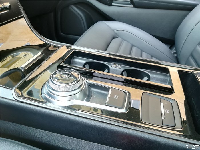 已提锐界两驱五座铂锐型,到论坛来发帖留个纪念