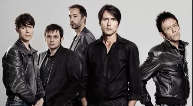 Sueded的So young的中文歌词翻译。