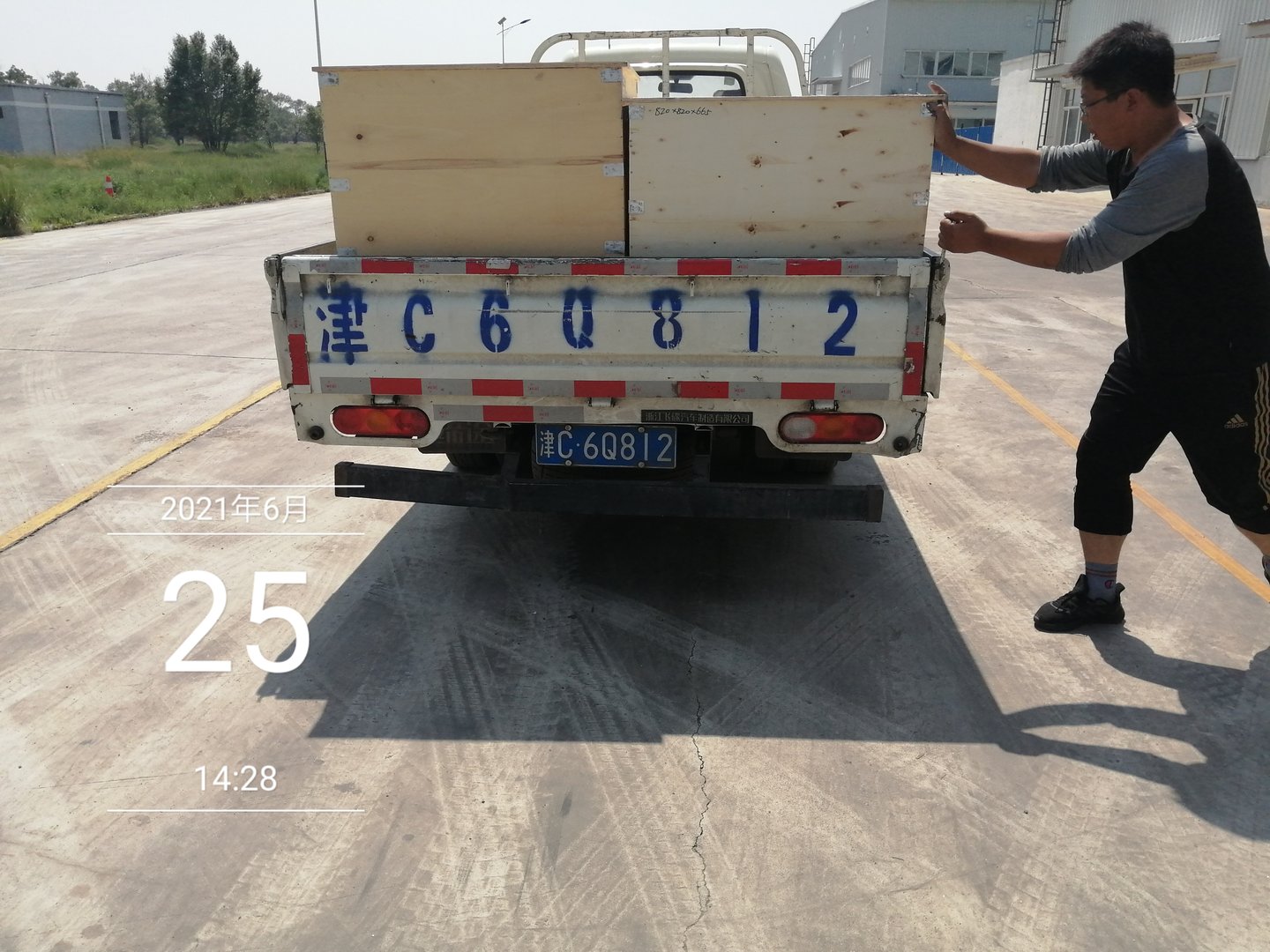 男朋友比我小8岁，他是真的喜欢我吗？