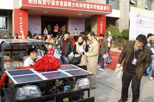 朱振霖的人物简介