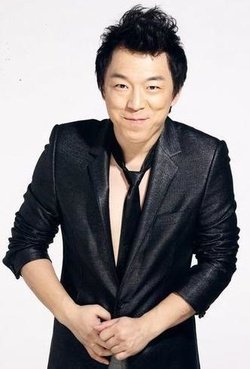 黄渤的经典搞笑电影《疯狂赛车》讲的什么？