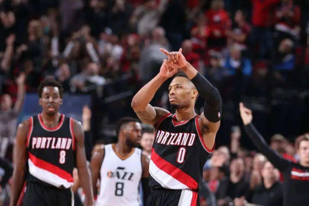 利拉德、努尔基奇晒杜兰特穿开拓者战袍照片，此举是出于什么原因考虑的？