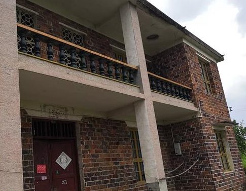 花57万新建房刚住进去整栋楼翘起，这是咋回事？