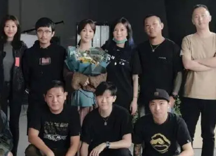 杨紫在什么节目中成功追星赵薇？