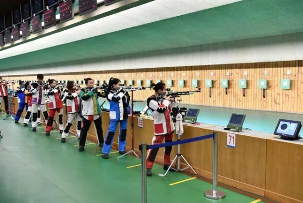 中国射击队世锦赛再夺两金，并获两个奥运席位，如何评价中国射击队的表现？