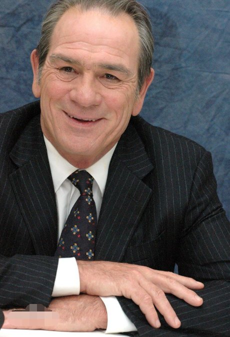 汤米·李·琼斯当老师的电影,好像还有超能力是什么