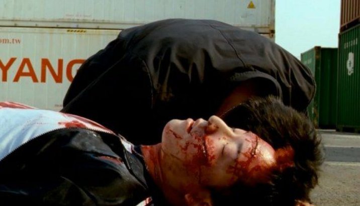 电影版《痞子英雄》中吴英雄有什么背景？