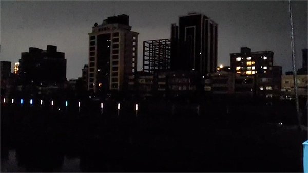 台湾多个地区停电致200余人被困电梯，为何会出现毫无预警的停电？