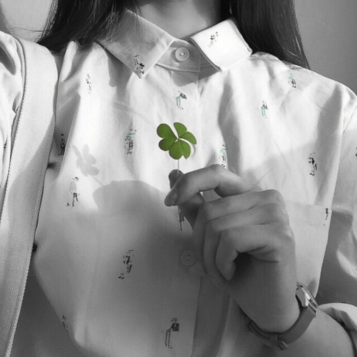 有什么好看的qq女生灰色头像