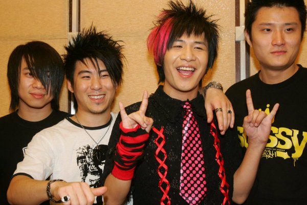 花儿乐队成员名字