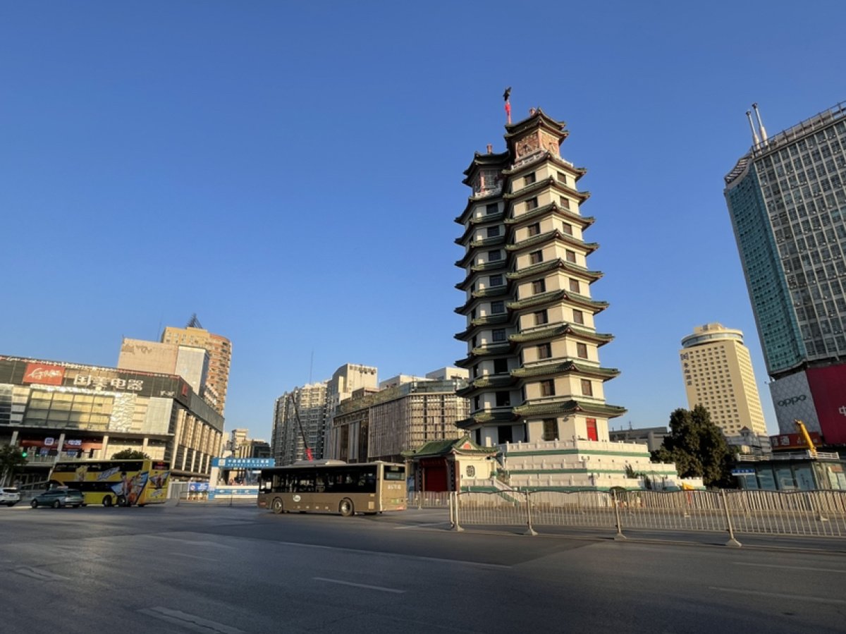 航拍疫情下的郑州：道路冷清空旷，这座城市发生了怎样的变化？