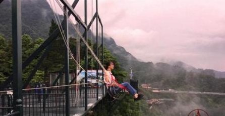 重庆万盛奥陶纪，大胆卖“后悔药”的地方，是最牛的天空悬廊吗？