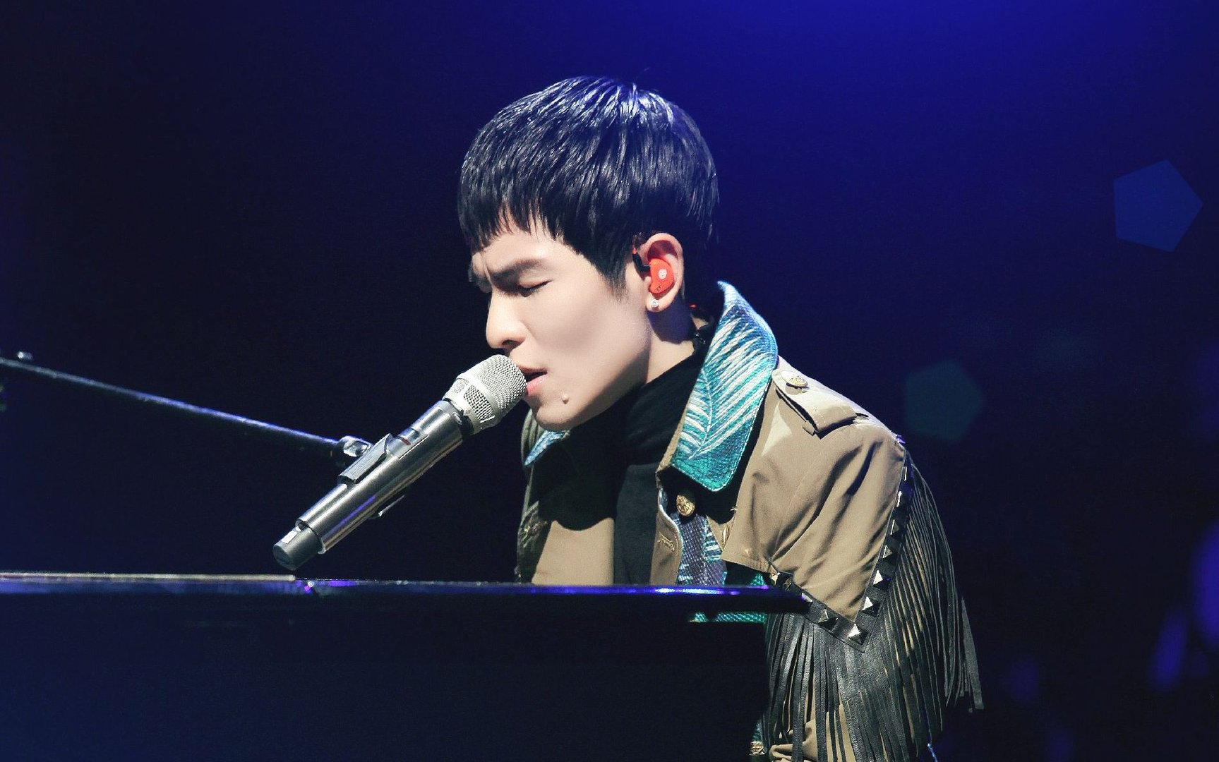 《我是歌手》第五季萧敬腾唱了哪些歌