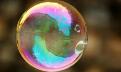 五色浮光的意思