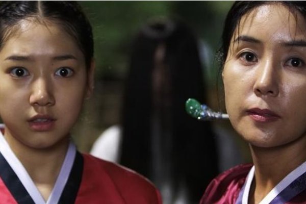 韩国电影两个妈妈的饰演妈妈的中文名