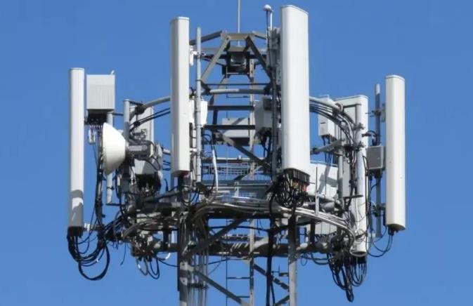 英国推迟了有关在电信网络中使用华为设备的禁令，这是担心网络中断吗？