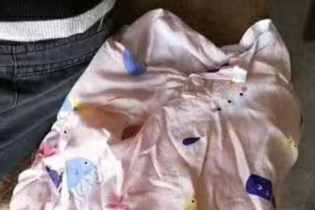 南昌一岁女婴在家睡觉突然失踪,家人2天都没有找回,怎么回事?