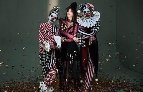 骑身摆胯，不堪入目，哈尔滨漫展现不雅摆拍，真实情况是怎样的？