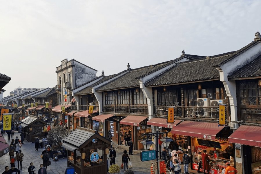 杭州小吃一条街在什么地方