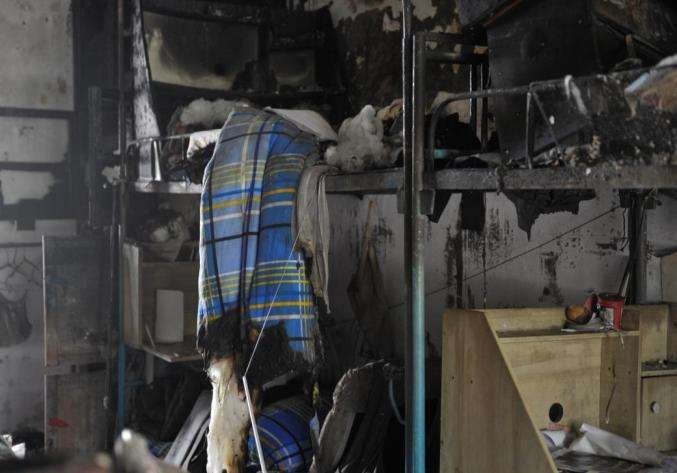 江西一高校宿舍起火 ，学生四散逃离，造成此次事故的原因是什么？