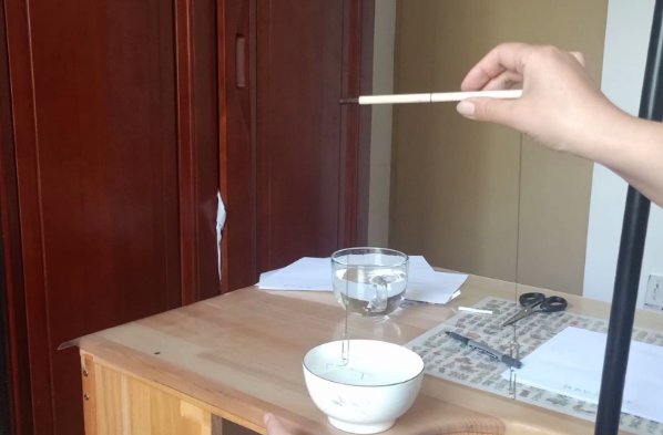 水的表面张力系数