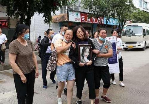 南京遇害女生父亲公布洪某录音，一切都是刻意引导?