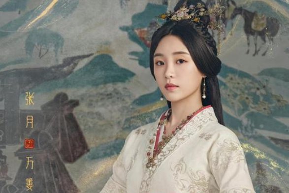 赵露思新戏服装引热议,剧方对此是如何回应的?