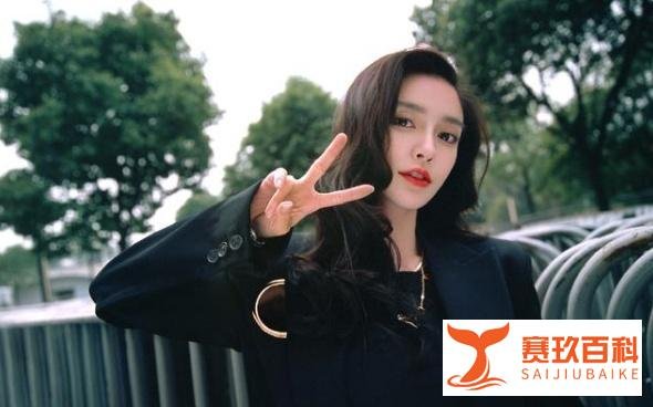 刘嘉玲回应删好友事件，对Baby表示抱歉，网友：更尴尬了