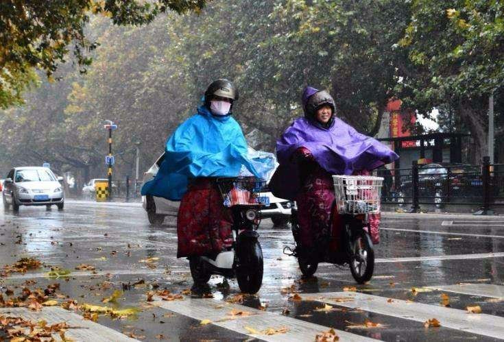 大范围雨雪即将重启，此次冷空气是受何所影响的？