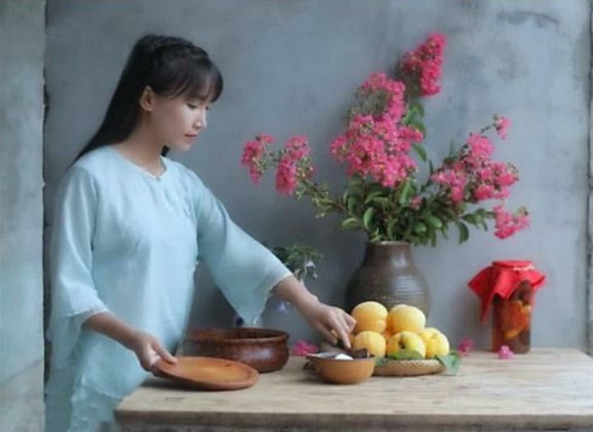 火出圈的“张同学”是男版“李子柒”吗？