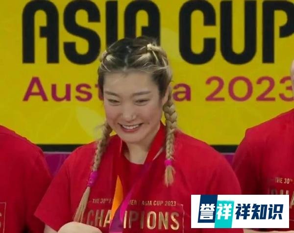 走出“桃色风波”，李梦与中国女篮登上亚洲之巅
