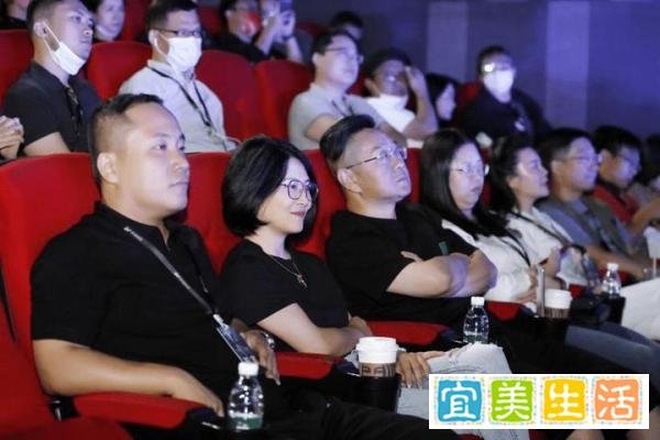 中国数字人演员 “春草”惊鸿亮相 励志阳光面向年轻人市场