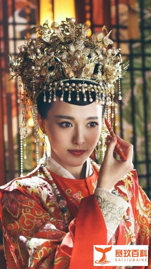 唐嫣终于摆脱傻白甜角色，一袭红衣似回到紫萱时的美貌！