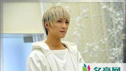 日本明星负面新闻代价高 成宫宽贵被曝吸毒赔三亿