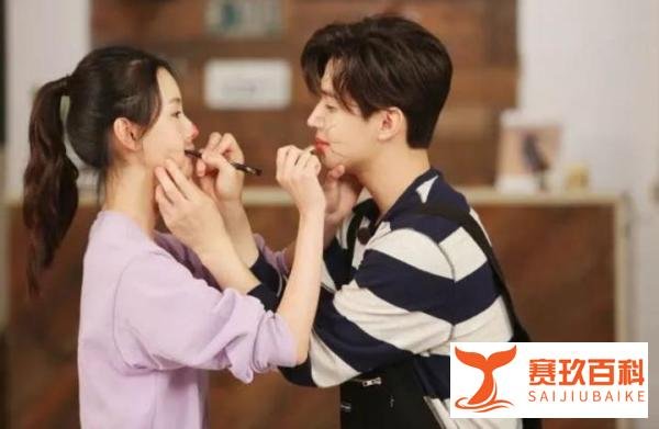 尹正和陈都灵传出绯闻，二人同进酒店，还乘坐一部电梯