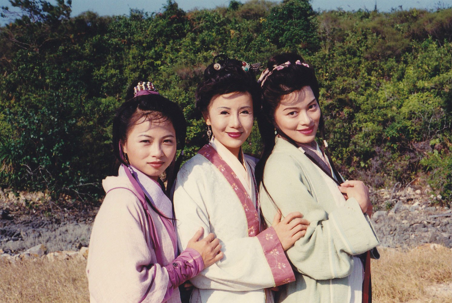 天龙八部：不同版本秦红棉，让大家看到了不同时代的英气美女，你喜欢哪部？