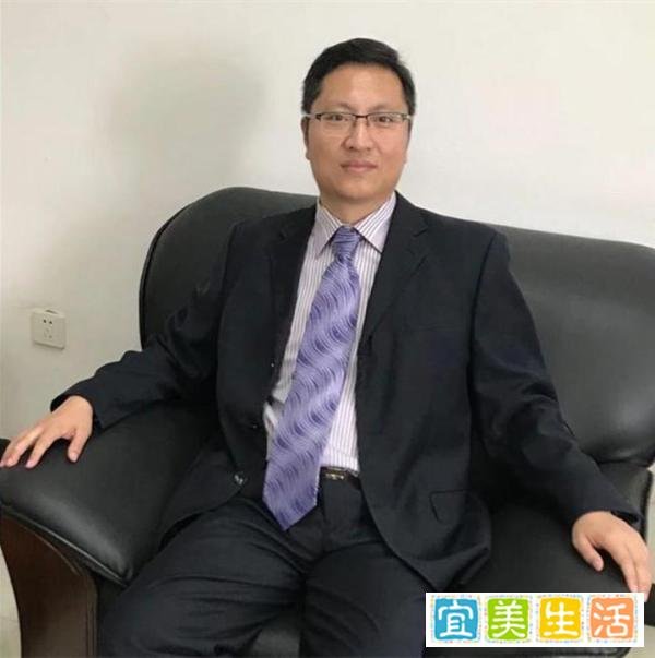 重大教授：带70个研究生却教不好初中女儿，三胎能拯救教育焦虑？