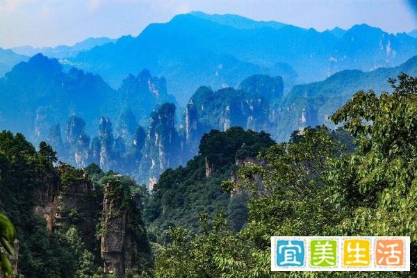张家界旅游攻略，去张家界旅游需要带些什么？游玩途中要注意什么