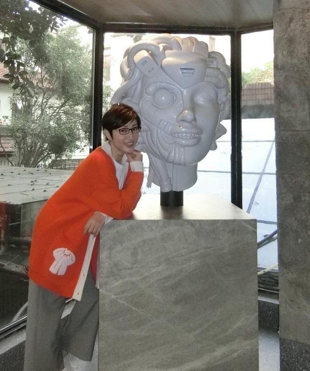 橘红色显老还是显年轻