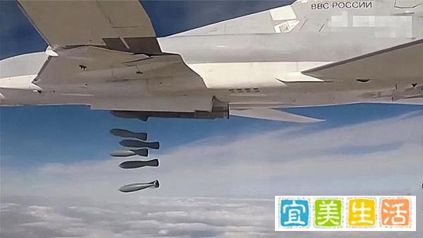 俄空天军“逆火”轰炸机地毯式强势空袭,亚速钢铁厂被攻破在即