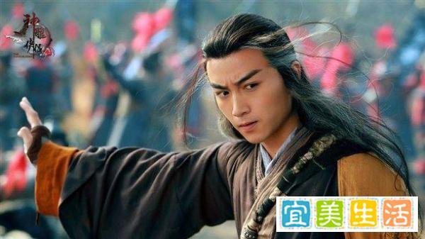 神雕侠侣里，杨过共有三只宠物，连载版一只打瞎李莫愁